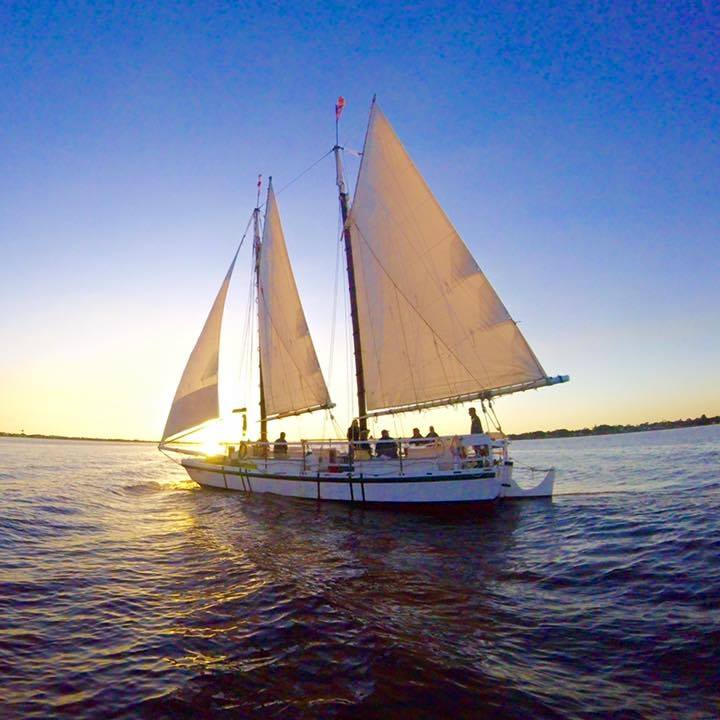 Schooner Lily Sailing Adventures